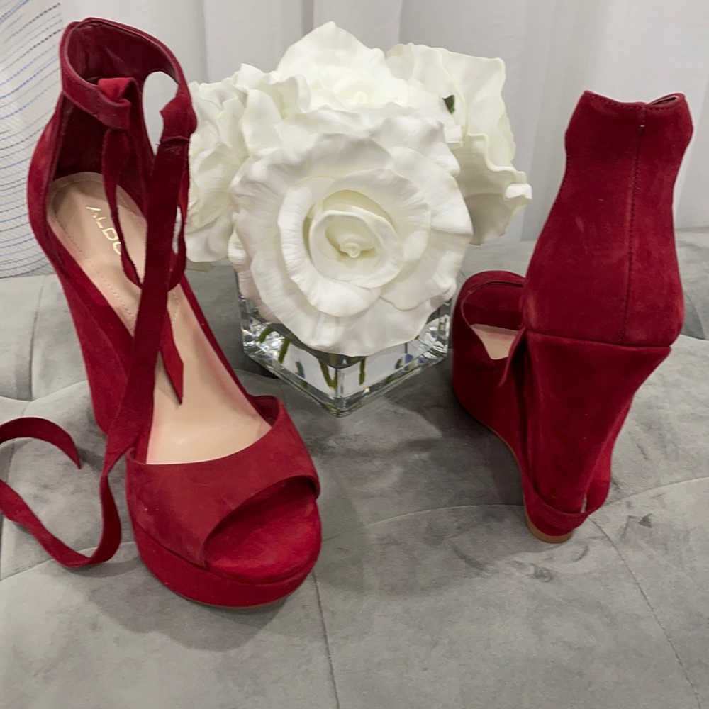 Shoe